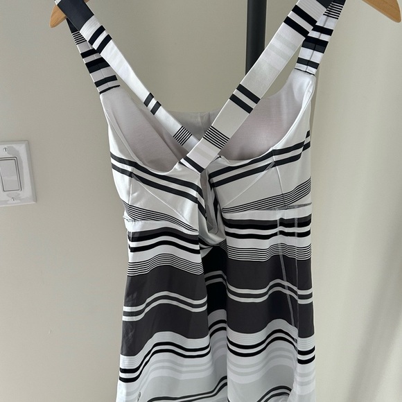 Lululemon Striped Black and White Women's Top - Picture 4 of 5
